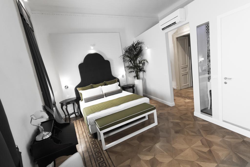 Residenza Degli Artisti Hotel ตรีเอสเต ภายนอก รูปภาพ