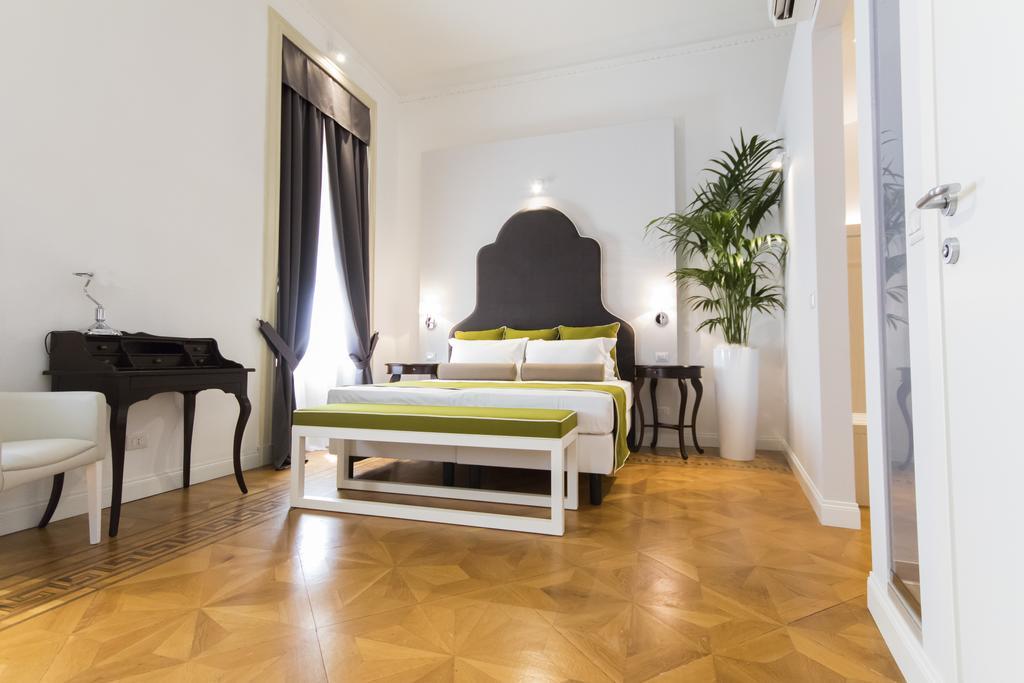 Residenza Degli Artisti Hotel ตรีเอสเต ภายนอก รูปภาพ