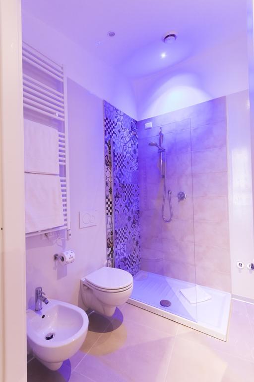 Residenza Degli Artisti Hotel ตรีเอสเต ภายนอก รูปภาพ